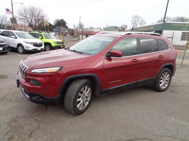 Used 2017 Jeep Cherokee Limited AWD/4WD image 2