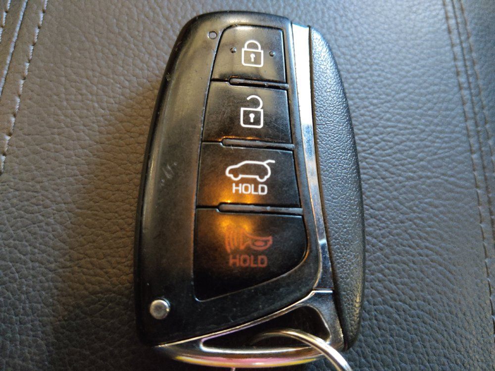 Used 2018 Hyundai Santa Fe Sport AWD/4WD image 32