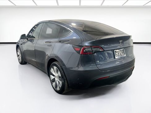 Used 2023 Tesla Model Y Long Range AWD/4WD image 6