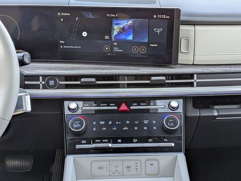 Used 2024 Hyundai Santa Fe Limited image 20