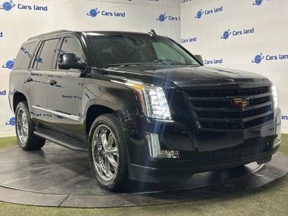 Used 2016 Cadillac Escalade Luxury
