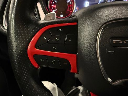 Used 2019 Dodge Challenger R/T image 32