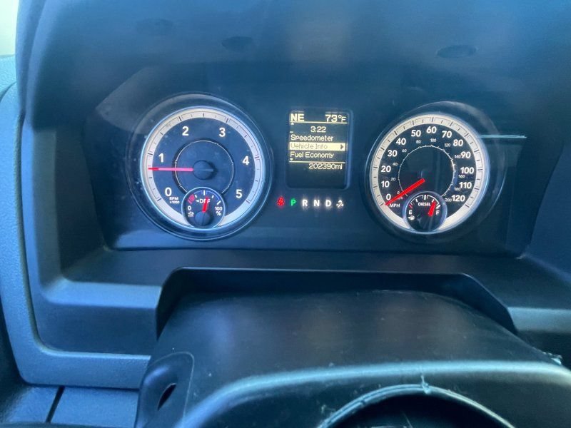 Used 2014 RAM 2500 SLT AWD/4WD image 12