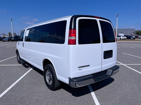 Used 2018 Chevrolet Express 3500 LT w/ LT Preferred Equipment Group image 5