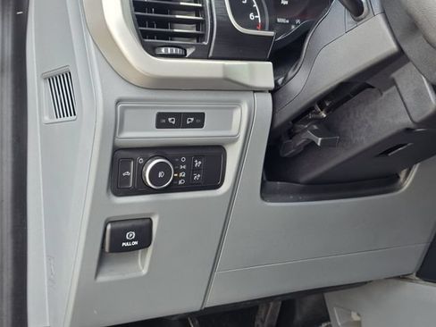 Used 2021 Ford F150 XLT w/ Trailer Tow Package RWD image 18