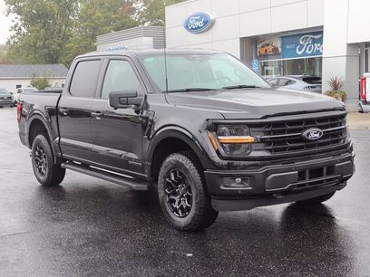 New 2025 Ford F150 XLT w/ Equipment Group 302A MID