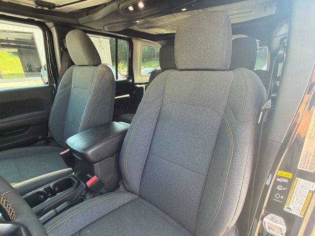 Used 2024 Jeep Wrangler Unlimited Sport AWD/4WD image 20