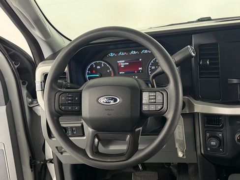 Used 2025 Ford F250 XL w/ FX4 Off-Road Package image 16