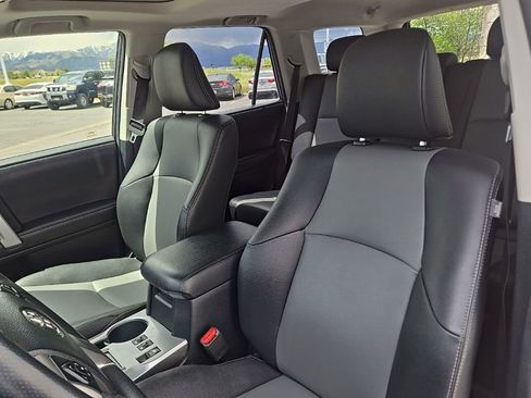 Used 2019 Toyota 4Runner SR5 Premium w/ Wilderness Package AWD/4WD image 20