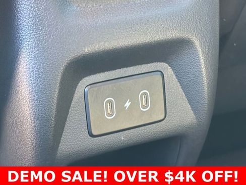 Certified 2025 Hyundai Venue Limited image 15