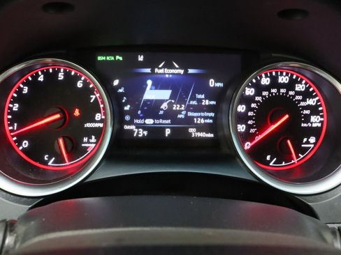 Used 2018 Toyota Camry XSE image 41