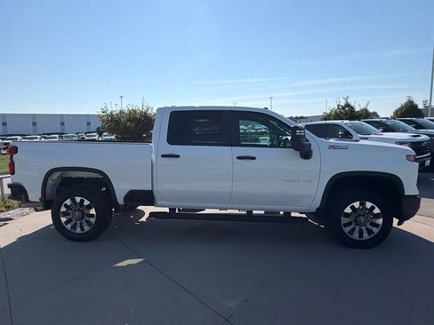 Used 2024 Chevrolet Silverado 2500 Custom w/ Custom Value Package AWD/4WD image 21