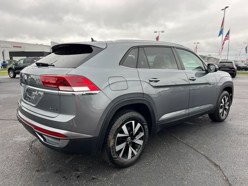 Used 2023 Volkswagen Atlas Cross Sport SE AWD/4WD image 8
