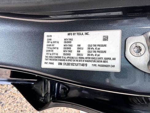 Used 2020 Tesla Model 3 Performance image 32