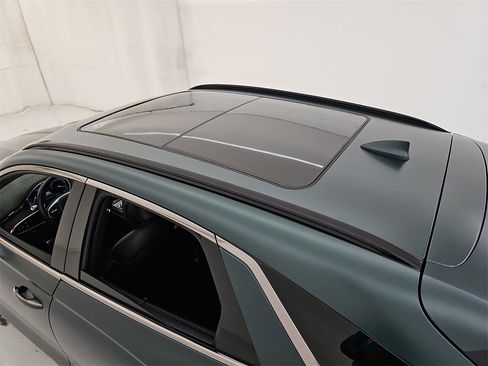 Used 2024 Genesis GV70 2.5T w/ Sport Prestige Package image 45