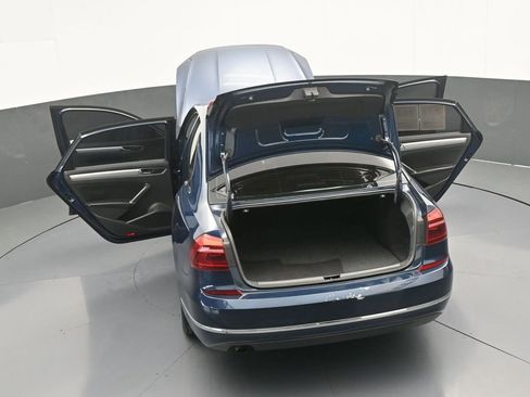 Used 2019 Volkswagen Passat 2.0T Wolfsburg image 64