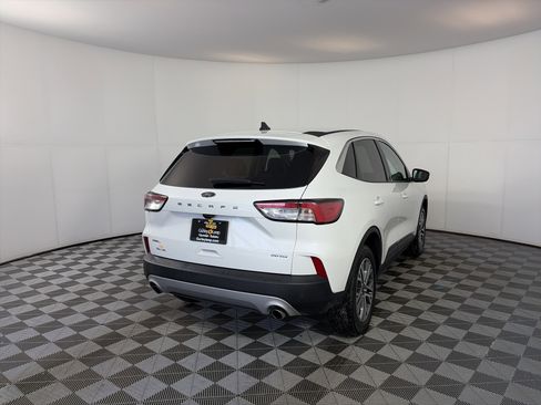 Used 2022 Ford Escape SEL image 10