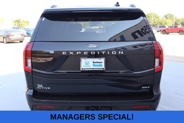 Used 2025 Ford Expedition Max Active AWD/4WD image 7