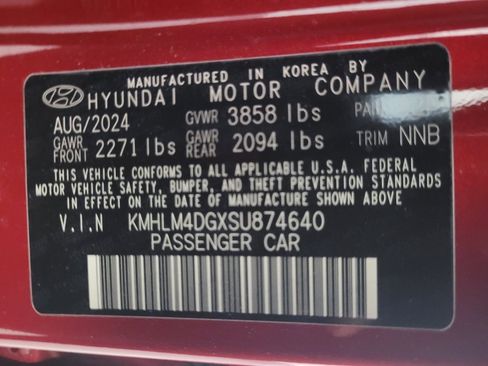 Used 2025 Hyundai Elantra Sport FWD image 33