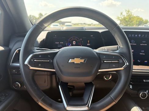 Used 2025 Chevrolet Tahoe LT RWD image 29