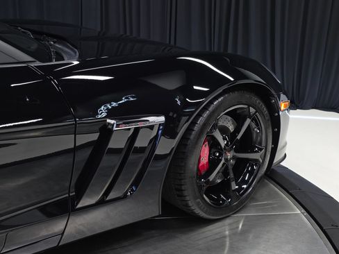 Used 2013 Chevrolet Corvette Grand Sport w/ 2LT Preferred Equipment Group RWD image 5
