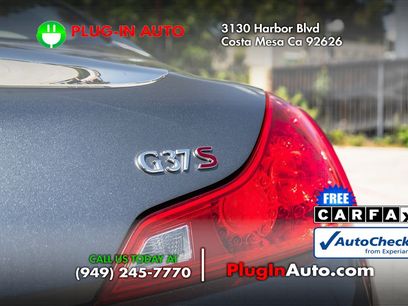 Used 2013 INFINITI G37 Journey w/ Premium Pkg