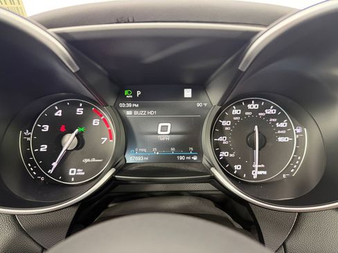 Used 2021 Alfa Romeo Giulia Ti Sport image 21