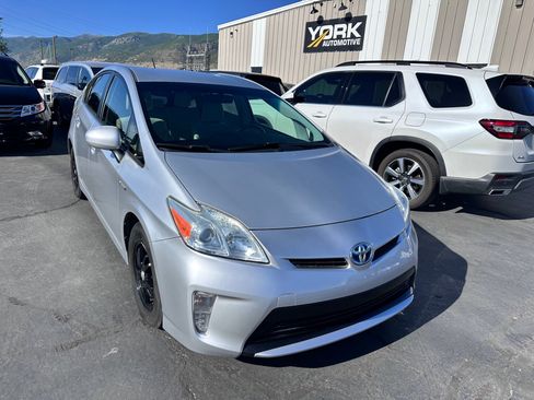 Used 2012 Toyota Prius Three FWD image 1