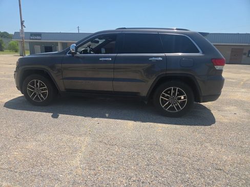 Used 2020 Jeep Grand Cherokee Limited w/ Luxury Group II RWD image 12