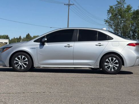 Used 2021 Toyota Corolla LE FWD image 5