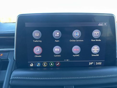 Used 2021 GMC Yukon SLT w/ SLT Luxury Plus Package image 24