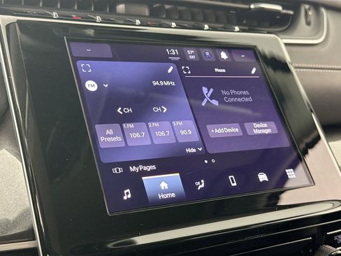 Used 2023 Jeep Grand Cherokee Laredo image 14