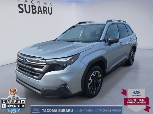 Used 2025 Subaru Forester Premium AWD/4WD image 1