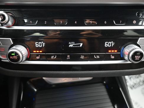 Used 2020 BMW X3 xDrive30i w/ Convenience Package image 16