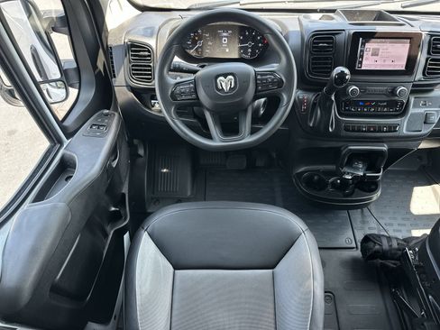 Used 2026 RAM ProMaster 2500 w/ Convenience Group FWD image 17