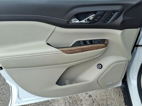 Used 2019 GMC Acadia Denali w/ Technology Package image 14