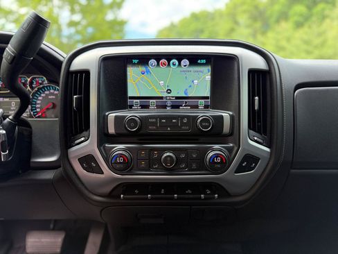Used 2018 GMC Sierra 1500 SLT w/ SLT Premium Package AWD/4WD image 20