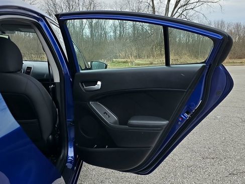 Used 2017 Kia Forte LX w/ LX Popular Package image 31