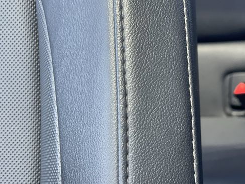 Used 2019 MINI Cooper 4-Door Hardtop FWD image 30