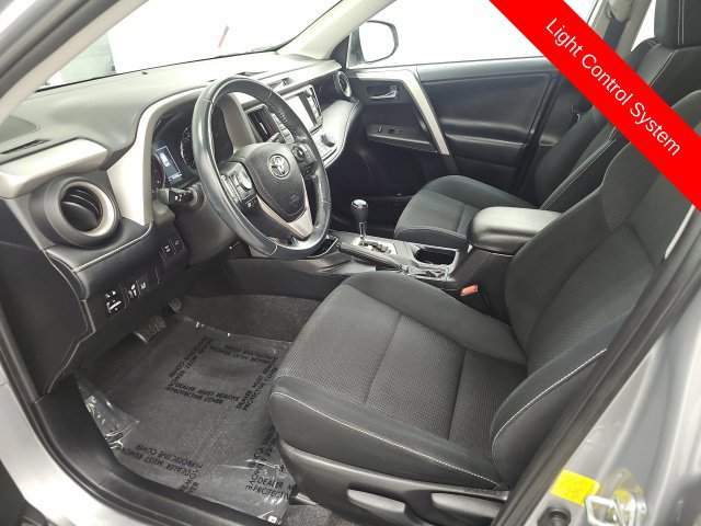Used 2016 Toyota RAV4 XLE w/ Convenience Package AWD/4WD image 14