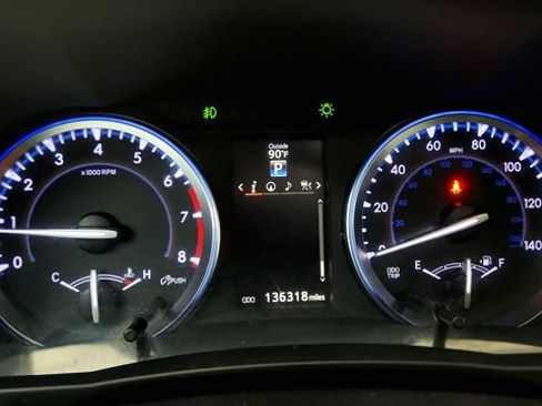 Used 2015 Toyota Highlander Limited Platinum FWD image 60