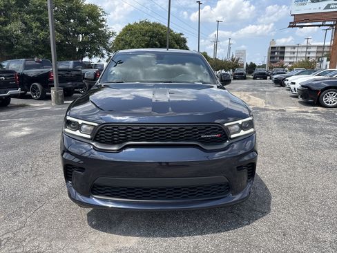 Used 2025 Dodge Durango GT RWD image 3