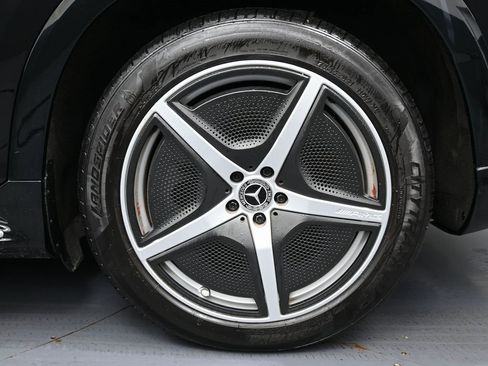 Used 2023 Mercedes-Benz EQS 580 4MATIC SUV image 14