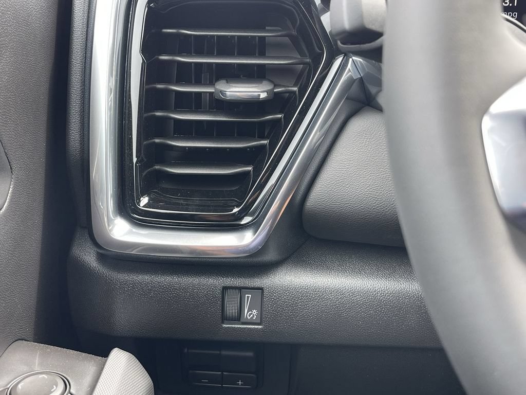 New 2026 GMC Canyon Elevation w/ Convenience Package RWD image 18