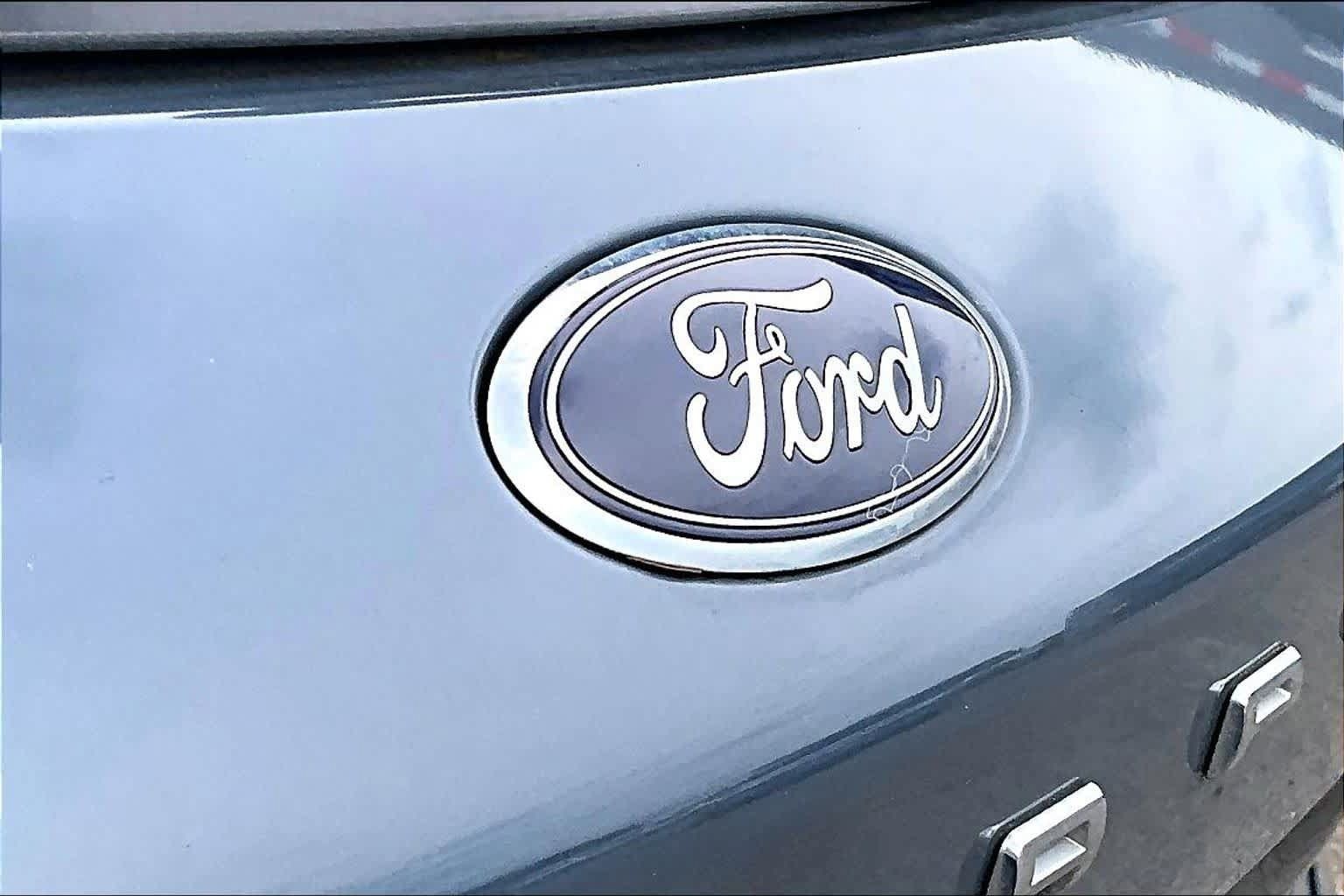 Used 2023 Ford Escape ST-Line w/ Tech Pack #1 AWD/4WD image 31
