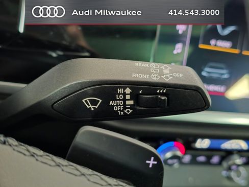 Used 2023 Audi Q3 2.0T Premium w/ Convenience Package AWD/4WD image 31