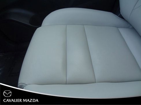 Used 2023 Nissan Rogue SL image 34