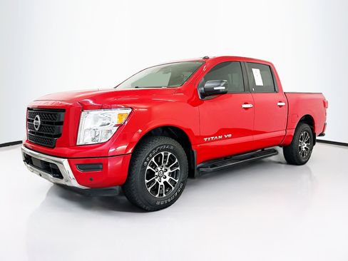 Used 2020 Nissan Titan SV w/ SV Convenience Package image 3