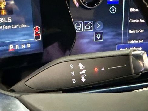 New 2026 Chevrolet Equinox EV LT image 18