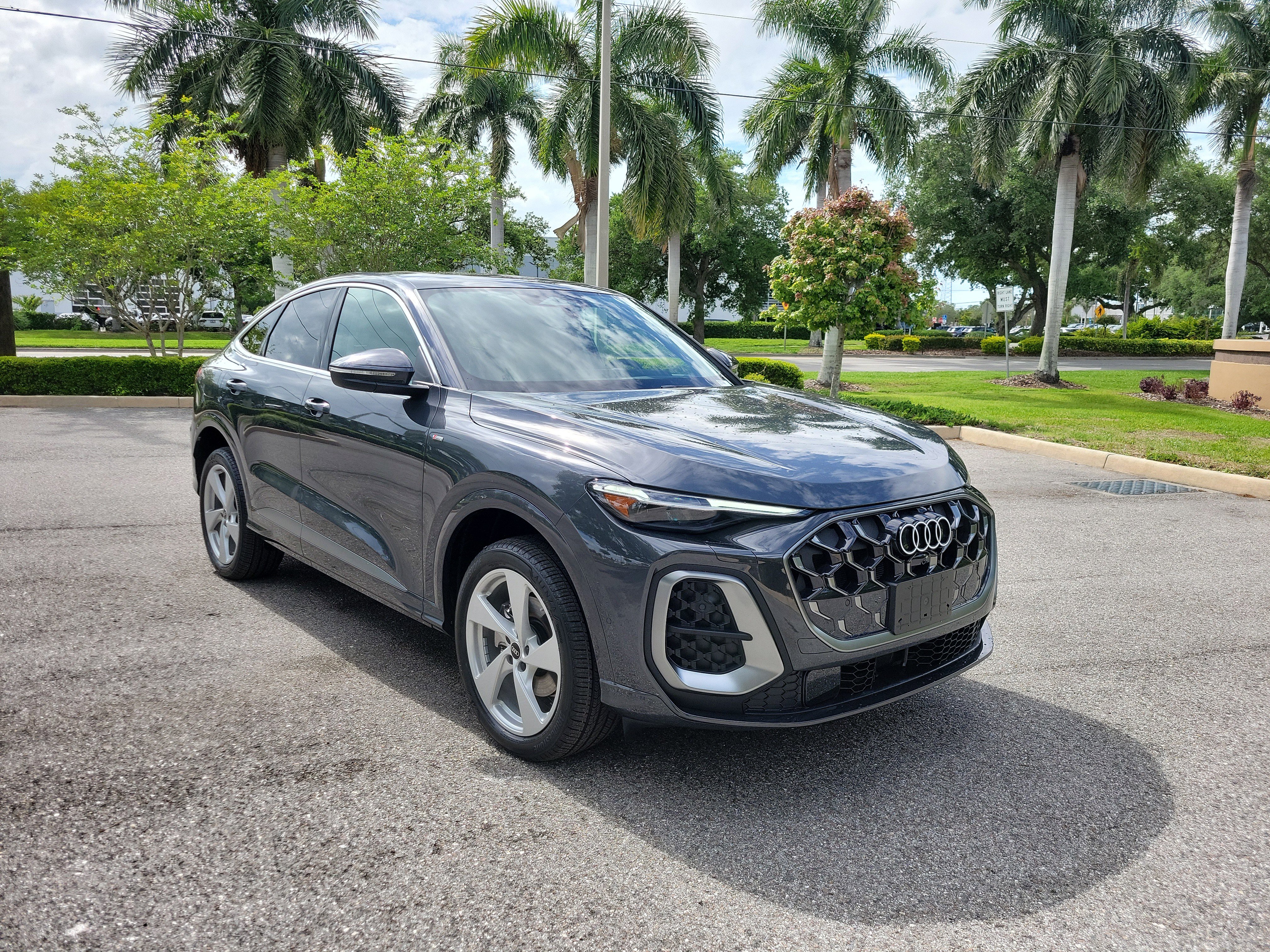 New 2026 Audi Q5 Premium Plus AWD/4WD image 1